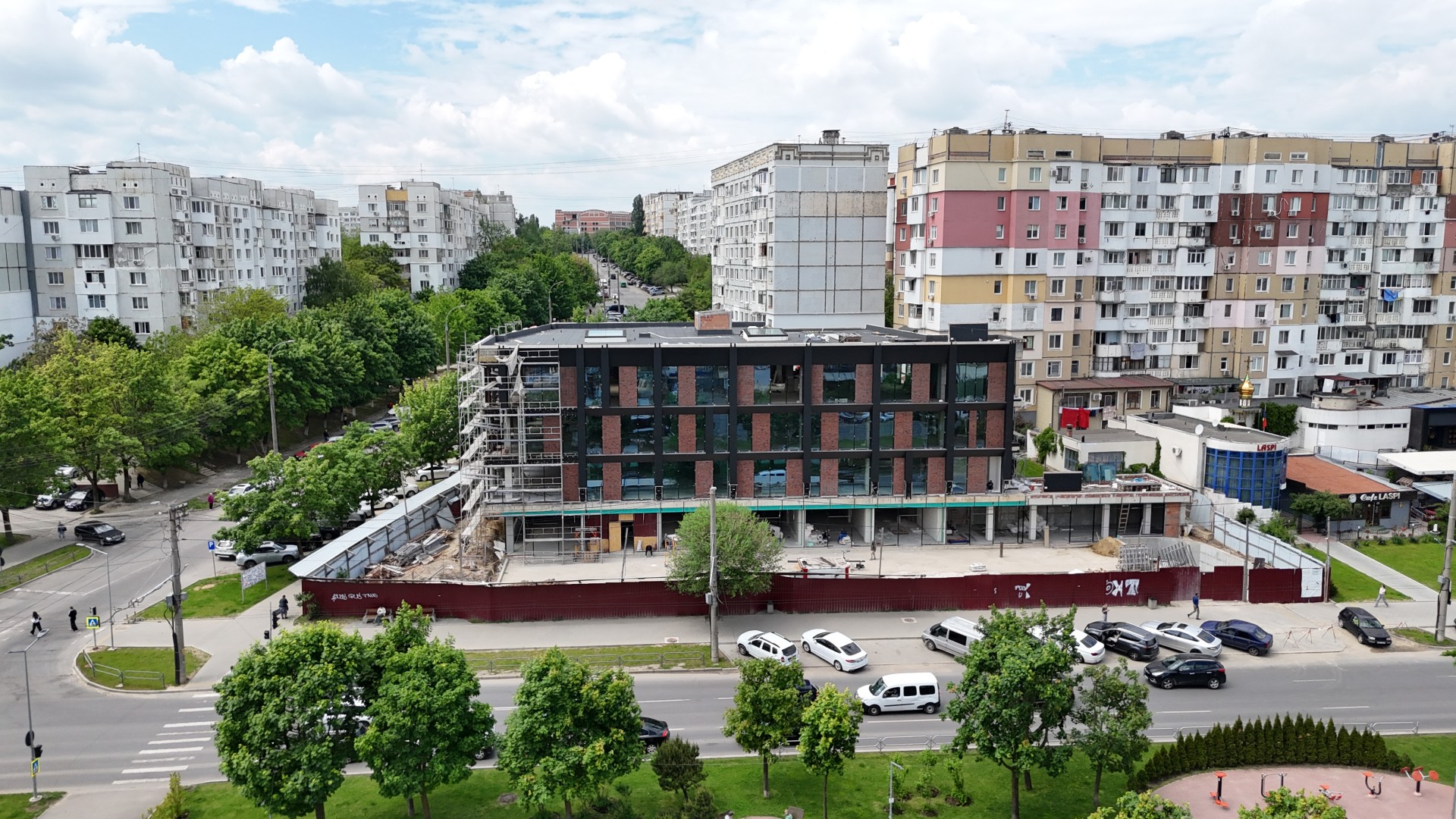 Petru Zadnipru 9