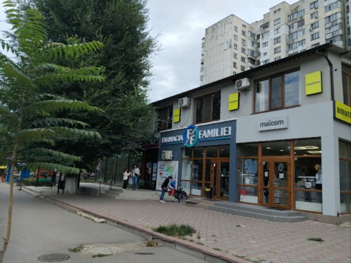Трандафирилор 15/2