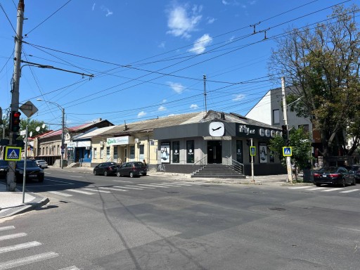 strada Armenească 33