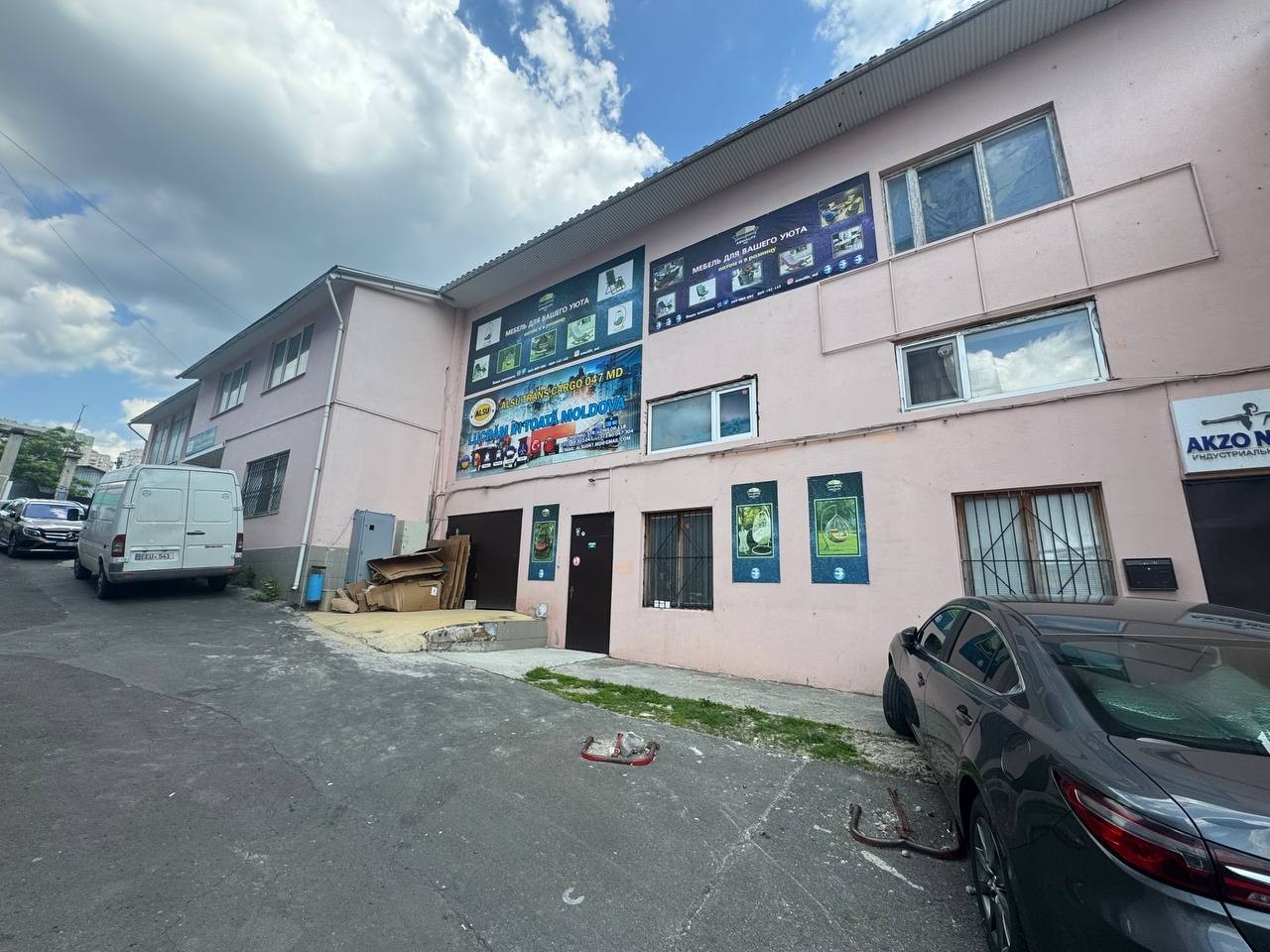 str. Uzinelor
